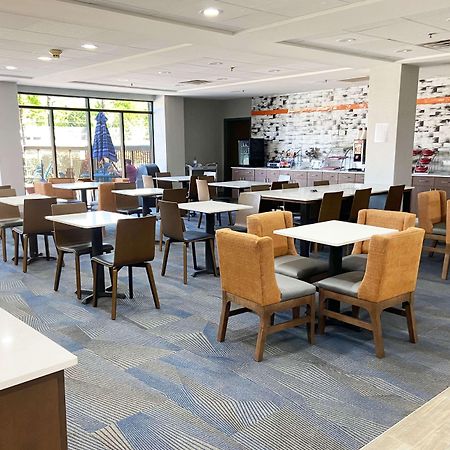 La Quinta Inn & Suites By Wyndham-Albany Ga Buitenkant foto